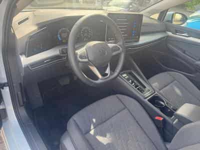 VW Golf VOLKSWAGEN GOLF 8 2.0 TDI LED AUTOMATIK DIGITAL COCKPIT KAM (2025) - Foto 10