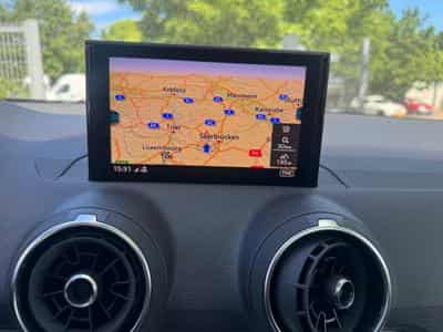Audi Q2 AUDI Q2 40 TFSI QUATTRO S-LINE LEDER NAVI KAMERA LED PANORAM (2019) - Foto 12