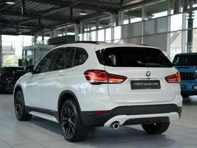 BMW X1 sDrive 18 i Sport Line 1.H *18 *Pano *Memory (2021) - Photo 10
