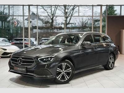 Mercedes E 220 d T Avantgarde *1.Hand *AHK *Navi *MwSt. (2023) - Photo 1
