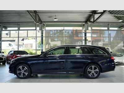 Mercedes E 220 d T Avantgarde *1.Hand *MwSt.*AHK*Business (2023) - Foto 9