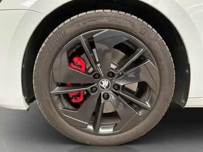Skoda Octavia RS+DSG+LED+Navi+AHK (2025) - Foto 8