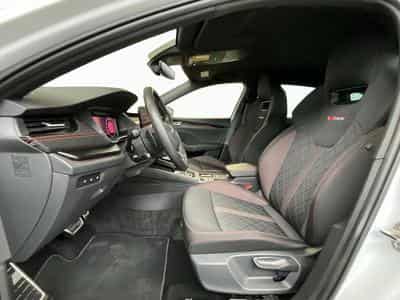 Skoda Octavia RS+DSG+LED+Navi+AHK (2025) - Foto 9