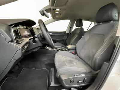VW Golf Style+DSG+RearView+LED (2023) - Foto 9