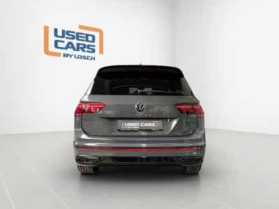 VW Tiguan R-Line+4M+DSG+Pano+BlackStyle+AHK (2023) - Foto 7