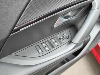 Peugeot 2008 1.5 HDI GT-LINE EAT8 CARPLAY CAMERA 360 TOIT OUVRANT (2020) - Foto 13