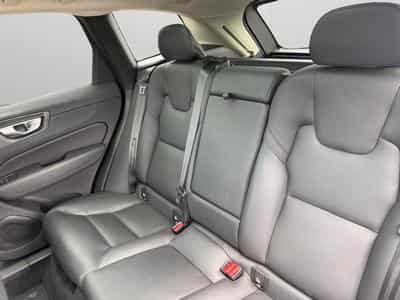 Volvo XC60 B4 Plus Dark / Essence (2024) - Photo 13