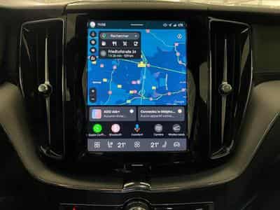 Volvo XC60 2.0 B4 D 4x4 Ultimate Dark Aut. (2023) - Foto 3