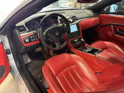 Maserati GranTurismo MASERATI GRANTURISMO 4.2 V8 405 CV/GPS/CUIR/Xénon/ (2009) - Photo 4