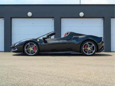 Ferrari 296 GTS GTS (2024) - Foto 3