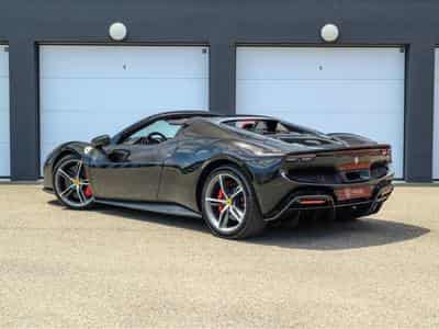 Ferrari 296 GTS GTS (2024) - Foto 4