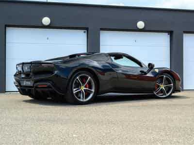 Ferrari 296 GTS GTS (2024) - Foto 6