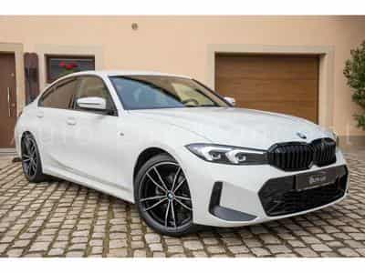 BMW 320 d xDrive M Sport (2023) - Photo 2
