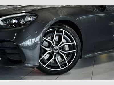 Mercedes E 300 Coupé AMG Line *BURM *LUFT *Night *Memory (2021) - Photo 3