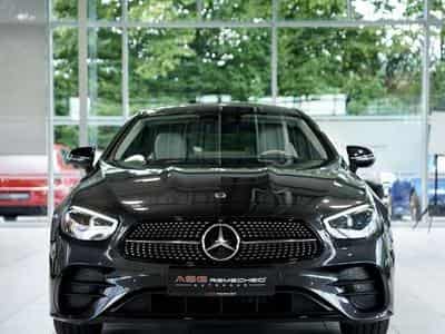 Mercedes E 300 Coupé AMG Line *BURM *LUFT *Night *Memory (2021) - Photo 4