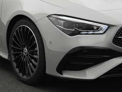 Mercedes CLA 200 d AMG-Line Cpe Multi+Kamera+Night+19" (2025) - Foto 7