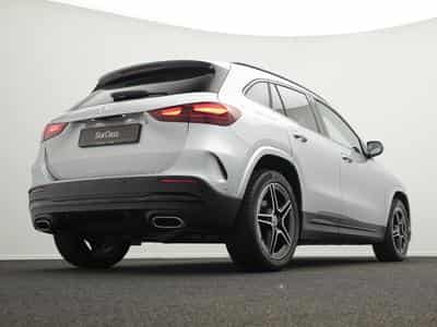 Mercedes GLA 200 d AMG-Line Multi+Kamera+Night+19" (2025) - Foto 9