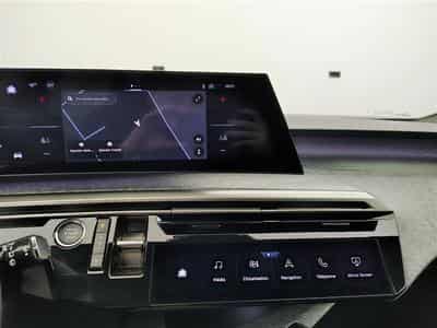 Peugeot 5008 1.2 Hybrid 145Cv e-DCS6 GT 7PL / NAVI / CARPLAY / CAMERA (2025) - Photo 11