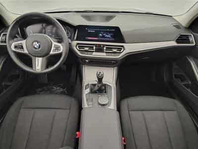 BMW 318 318 d Touring NAVI/TO PANO/FULL LED/JA17/PDC (2020) - Foto 8