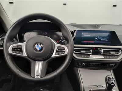 BMW 318 318 d Touring NAVI/TO PANO/FULL LED/JA17/PDC (2020) - Foto 9