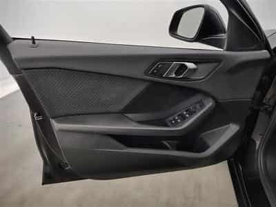 BMW 116 116 d Business Line NAVI / FULL LED / TO PANO / ALU / PDC (2021) - Photo 1