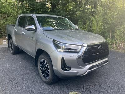 Toyota Hilux Comfort Double Cab (2024) - Foto 1