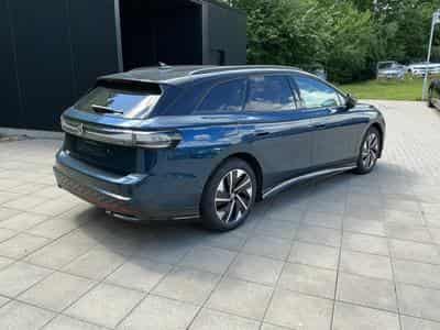 VW ID.7 GTX 4motion Tourer (2025) - Photo 3