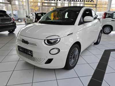 Fiat 500 Cabrio (2023) - Photo 1