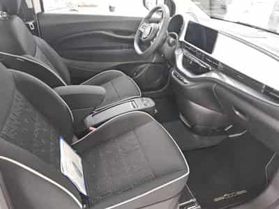 Fiat 500 Cabrio (2023) - Photo 3