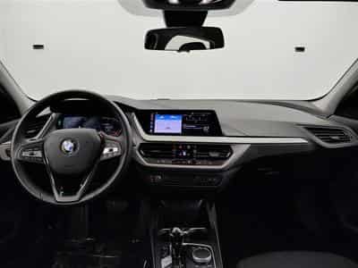 BMW 118 iA Business NAVI / FULL LED / PDC AV-AR (2024) - Photo 8