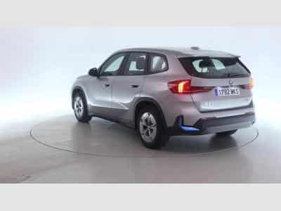 Bmw iX1 xDrive30 (2023) - Photo 4