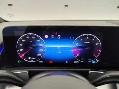 Mercedes GLB 180 7G-Tronic PACK AMG NAVI / S-CUIR / FULL LED / PANO (2025) - Photo 13