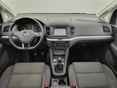 VW Sharan 2.0 TDi Highline 7PL/NAVI/TO PANO/JA/PDC AV AR (2020) - Foto 8