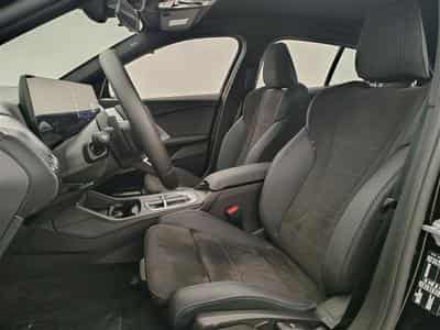 BMW 120 120iA Pack M NAVI / FULL LED / CAMERA / JA 18" (2025) - Photo 7