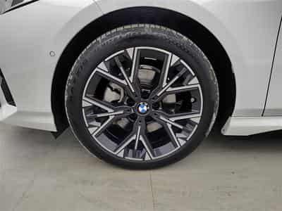 BMW 120 120iA Pack M NAVI / FULL LED / CAMERA / JA 18" (2025) - Photo 6