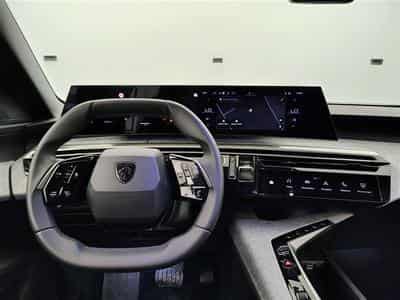 Peugeot 5008 1.2 HYBRID 145cv e-DSC6 Allure 7PL (2025) - Photo 9