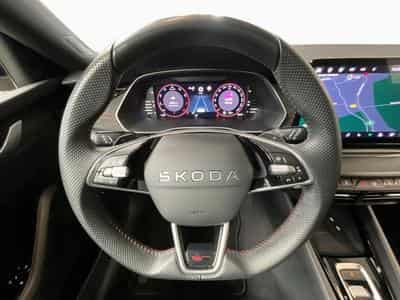 Skoda Octavia RS+DSG+LED+NAVI+DAB+LM19+Pano+360° (2025) - Foto 10