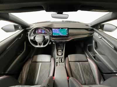 Skoda Octavia RS+DSG+LED+NAVI+DAB+LM19+Pano+360° (2025) - Foto 2