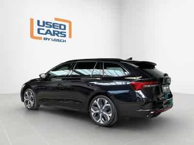 Skoda Octavia RS+DSG+LED+NAVI+DAB+LM19+Pano+360° (2025) - Foto 6