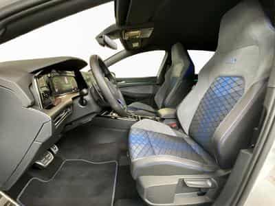 VW Golf R-Performance+DSG+4M+Black-Style+Akra (2023) - Foto 9