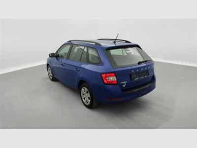 Skoda Fabia Combi 1.0 TSI 60Cv Ambition CLIM / BLUETOOTH / PDC (2022) - Foto 2