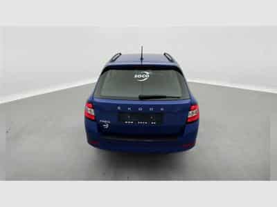 Skoda Fabia Combi 1.0 TSI 60Cv Ambition CLIM / BLUETOOTH / PDC (2022) - Foto 5