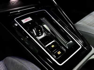 VW Golf GTE PHASE 2 1.5 eHybrid 272 CV DSG 6 * MATRIX * BLACK PACK (2025) - Photo 14