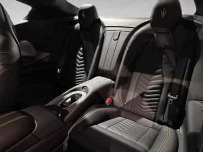 Maserati GranTurismo 3.0 Trofeo 550 PS (2023) - Foto 11