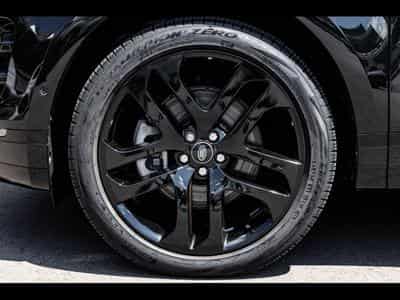 Land-Rover Range Rover Evoque D200 MHEV HSE AWD – PACK BLACK (2024) - Photo 9