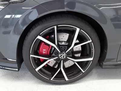 VW Golf GTI PHASE 2 Clubsport 2.0 TSI 300 CV DSG7 * DCC * MATRIX * P (2025) - Photo 9