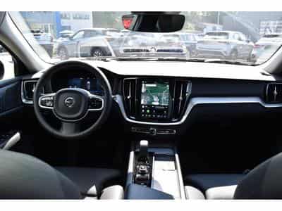 Volvo V60 2.0 B4 Plus Dark Geartronic PANO CUIR MEMO CAM360 HARMAN 1°M (2025) - Photo 6