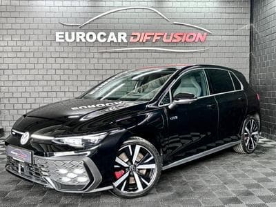 VW Golf GTE PHASE 2 1.5 eHybrid 272 CV DSG 6 *DCC* MATRIX * TÊTE HA (2025) - Photo 1