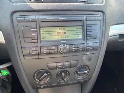 Skoda Octavia Octavia Lim. Ambiente 1.9 TDI *PDC*Klima* (2005) - Foto 11