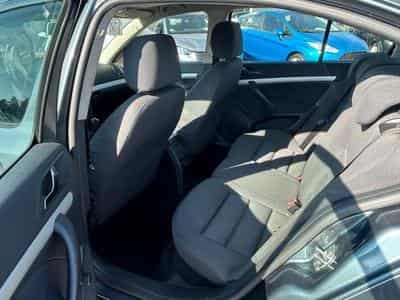 Skoda Octavia Octavia Lim. Ambiente 1.9 TDI *PDC*Klima* (2005) - Foto 8